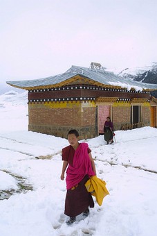 C0520187 - Langmusi Town