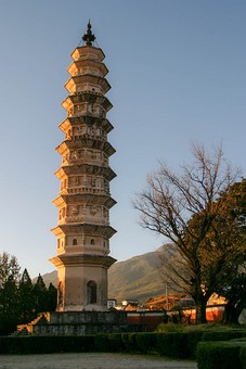 E0110028 - Dali Three Pagodas