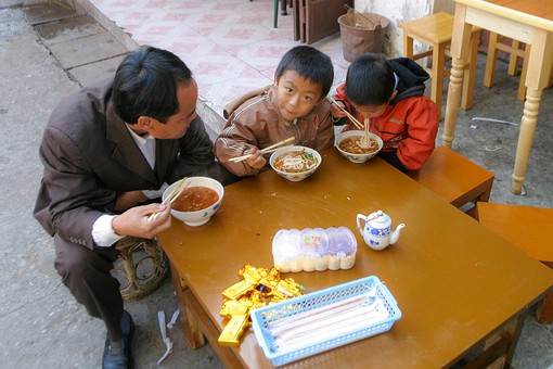 E0111068 - Xizhou Town