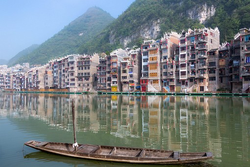 N0930156 - River-City View