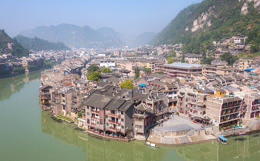 N0930288 - River-City View