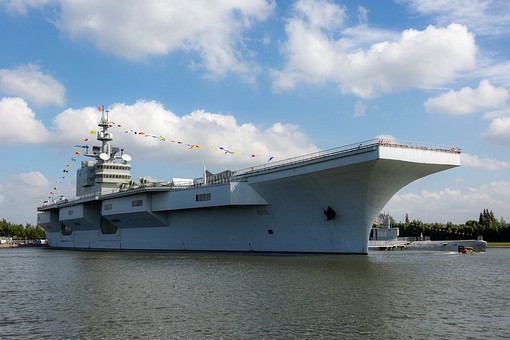 O0921170 - Aircraft Carrier