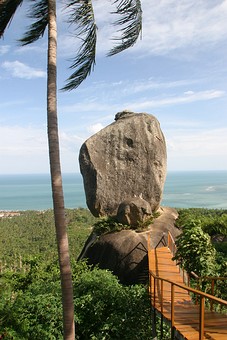 D0820138 - Overlap Stone