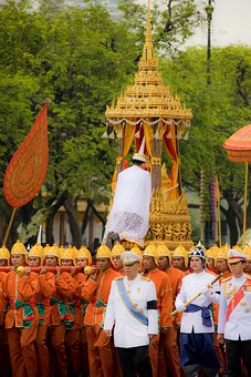 I1116234 - 10-Royal Urn