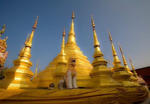 I1220472 - Wat Phra Borommathat