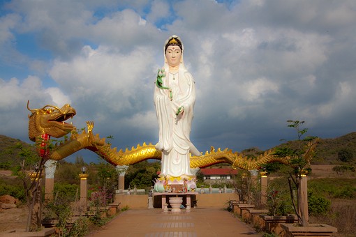 J0410329 - Guan Yin Statue