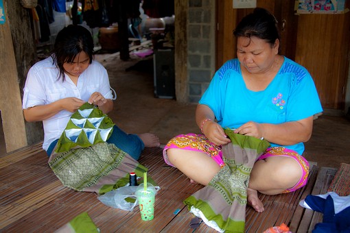 J0508424 - Ban Si Than