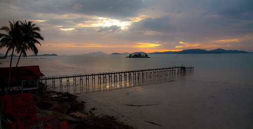 J1219528 - Hat Chan Damri