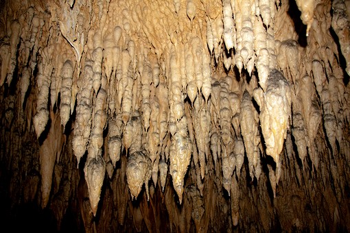 K0731306 - Tham Khao Chang Hai