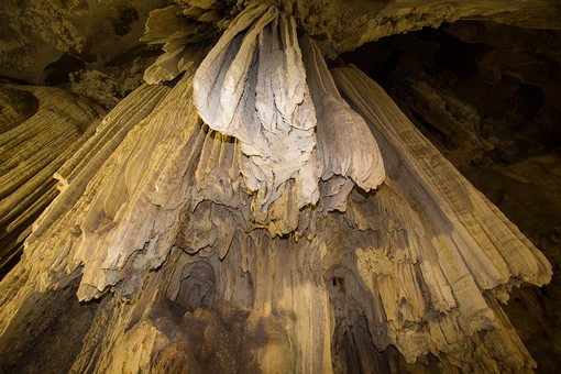 Q0522252 - Tham Rap Ro