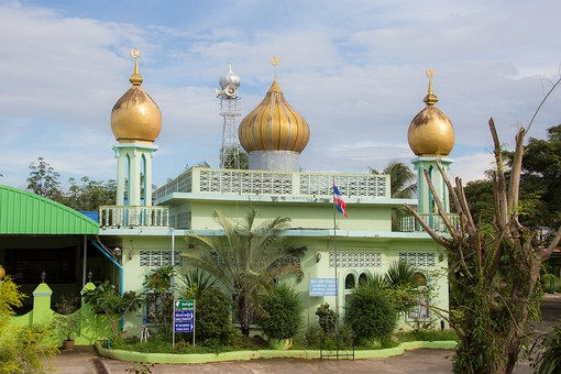 Q1204099 - Masjid Tengah