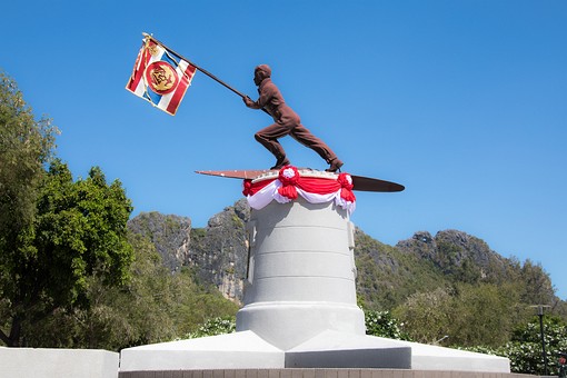 T0429319 - Wing 5 Air Base Hist