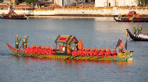 T1212280 - The Royal Barges